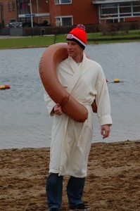 nieuwjaarsduik houten 2012 030