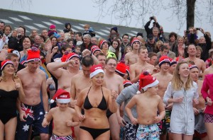 nieuwjaarsduik houten 2012 108