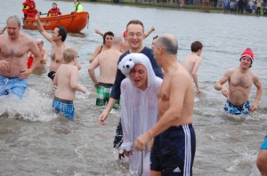 nieuwjaarsduik houten 2012 125