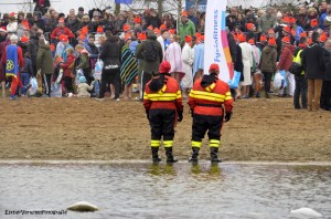 20170101 NieuwjaarsduikHoutenEstherVerwimpbewerkt (25)